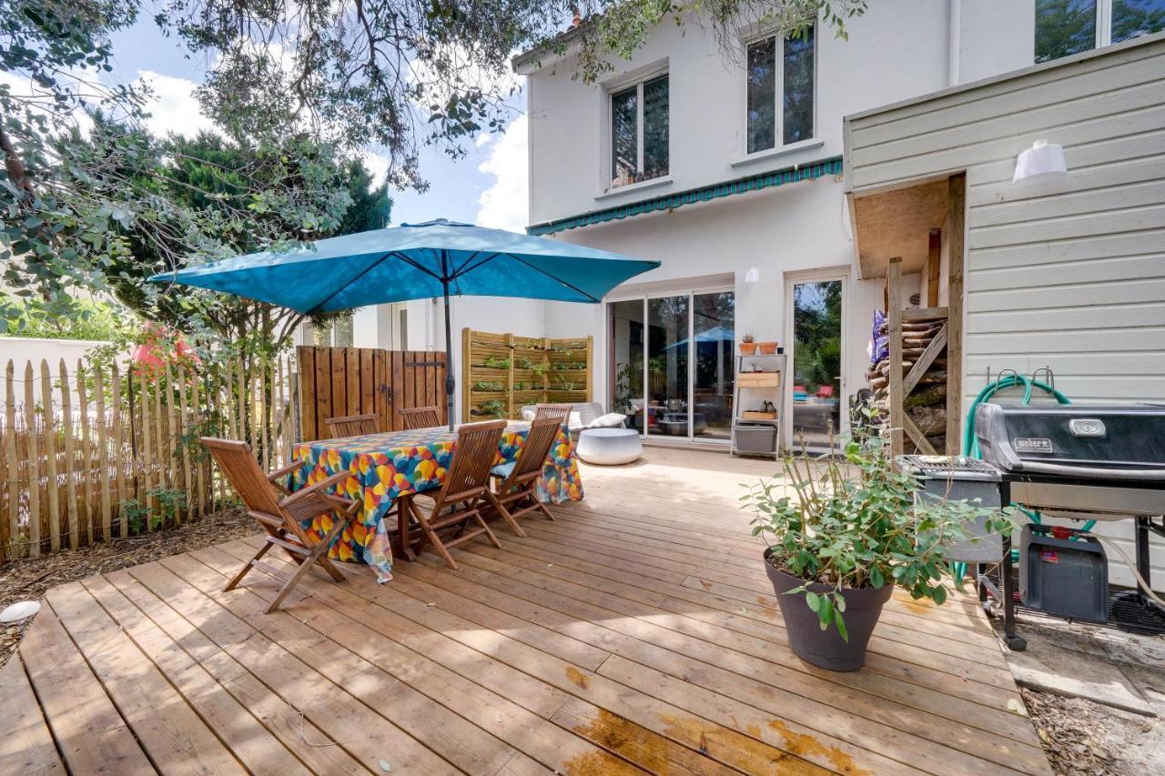 Centre, 5 Chambres, Piscine, Parking Gratuit Séjour chez l'habitant